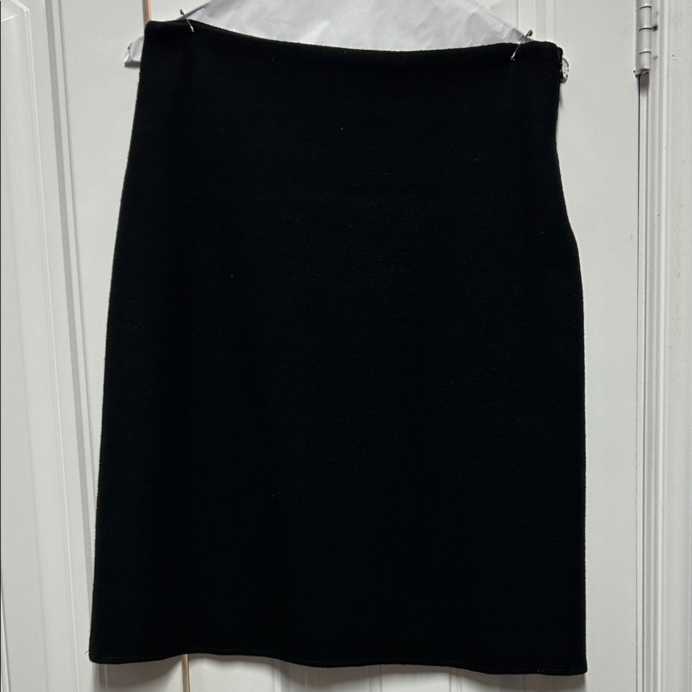 Elegant Black 100% Wool Women's Skirt